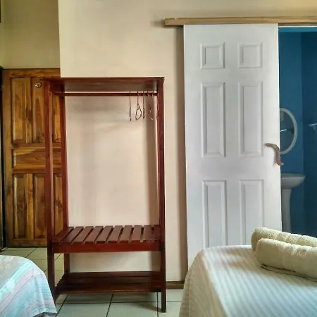 Tortuguero Adventures Beach House Exterior photo